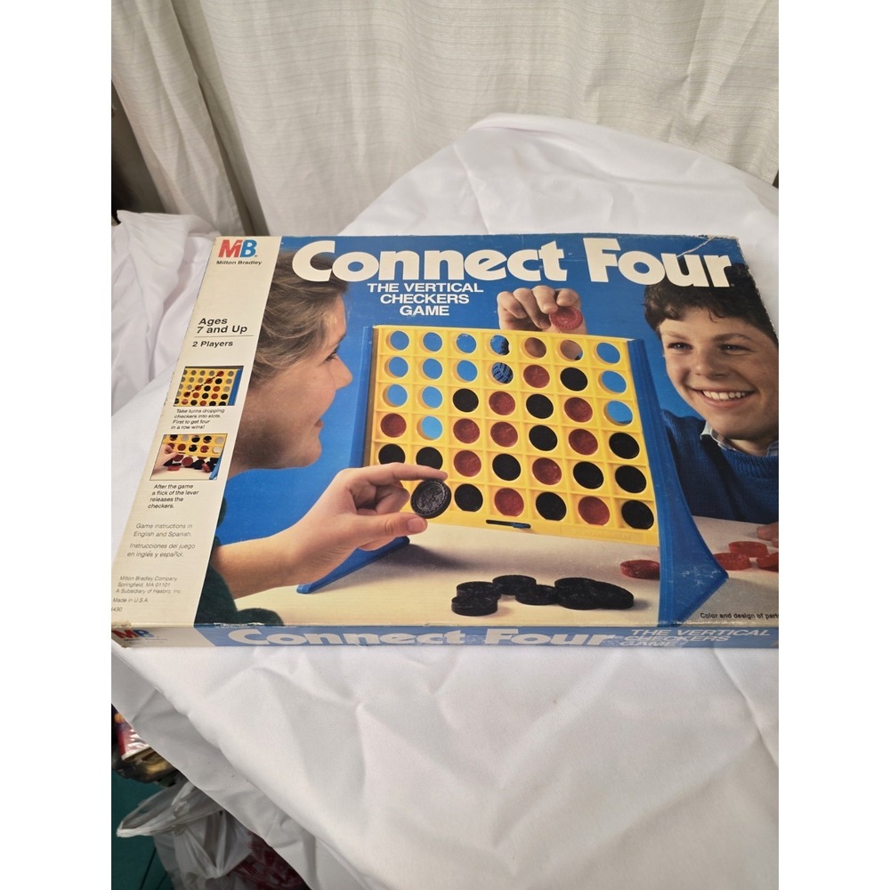 Connect 4 Four 1986 Vintage Board Game MB Games  RARE in Great Condition. Comple